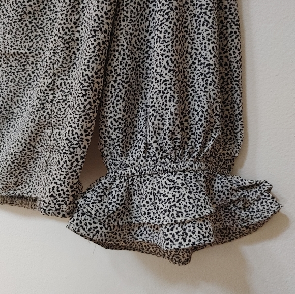 4/$20 NWT open back crop top - Picture 4 of 5